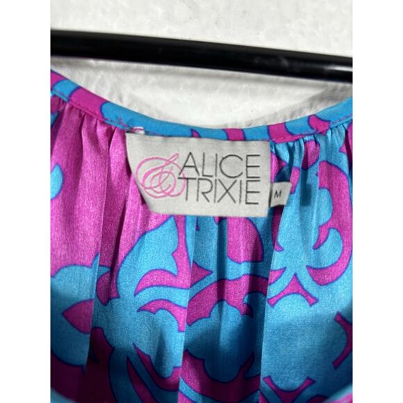Alice & Trixie Blouse Womens Size M Silk Multicolor Geometric Top - Picture 5 of 11